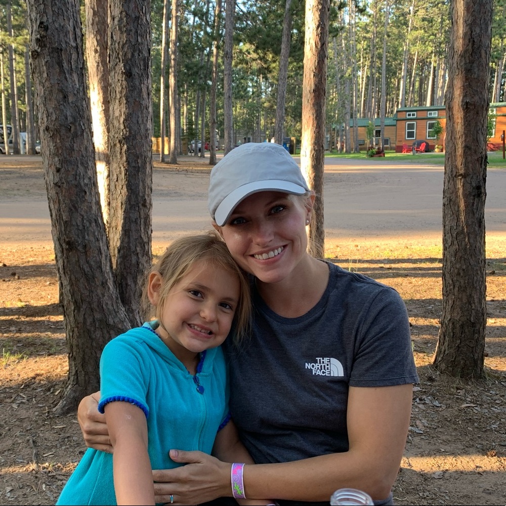 Meet your Posher, Stephanie